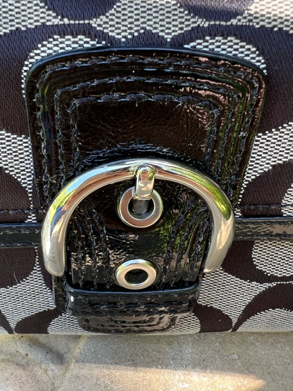 Vintage Y2K Hampton Monogram Trifold Coach Black and Gray Signature wallet - Picture 2 of 10